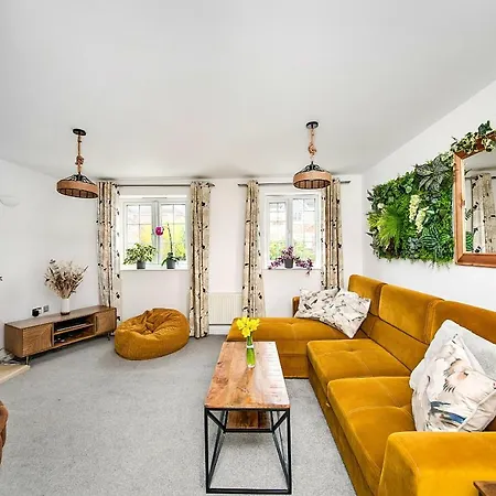 Rothwell Gardens بيت للعطل *